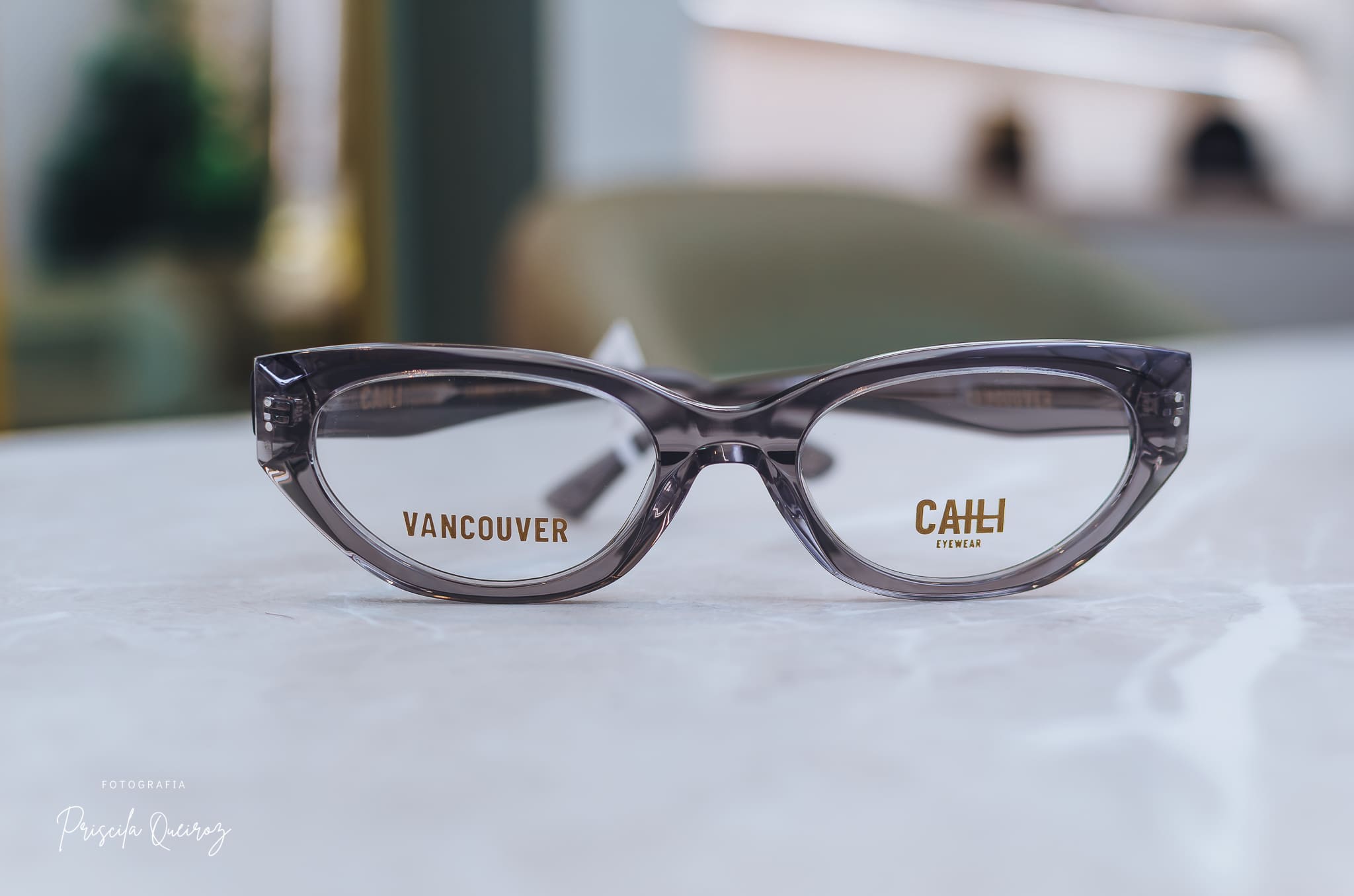 Armação de Óculos Feminina CAILI Eyewear - Cor: Cinza Translúcido - Formato: gatinho - CAILICLG1106C3